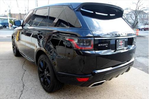 2022 Land Rover Range Rover Sport HSE Silver Edition