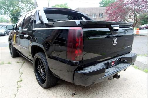 2010 Cadillac Escalade EXT Premium