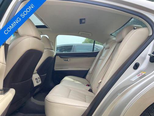 Cashmere Metallic 2017 Lexus ES 350 Base