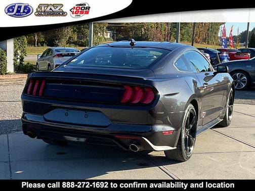 2022 Ford Mustang EcoBoost