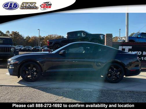 2022 Ford Mustang EcoBoost