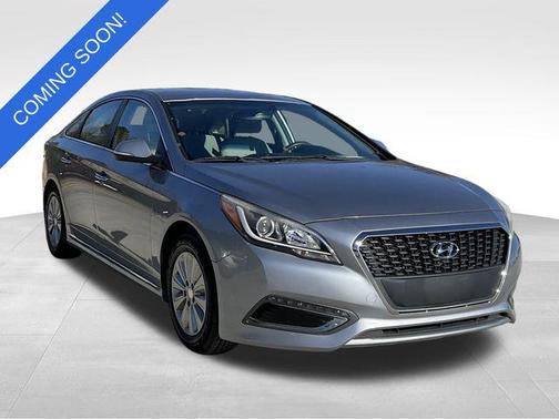 2016 Hyundai SONATA Hybrid SE