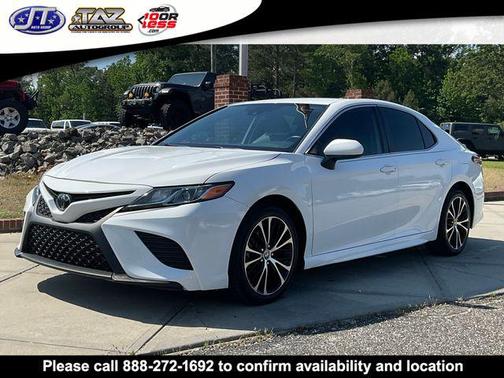 2020 Toyota Camry SE