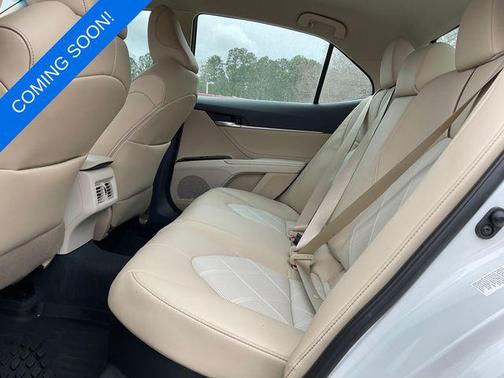 2018 Toyota Camry Hybrid XLE