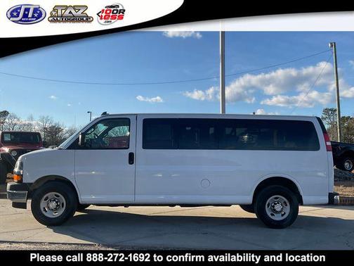 2017 Chevrolet Express 3500 LT
