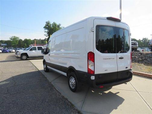 Photo 3 of 30 of 2020 Ford Transit-250 Base