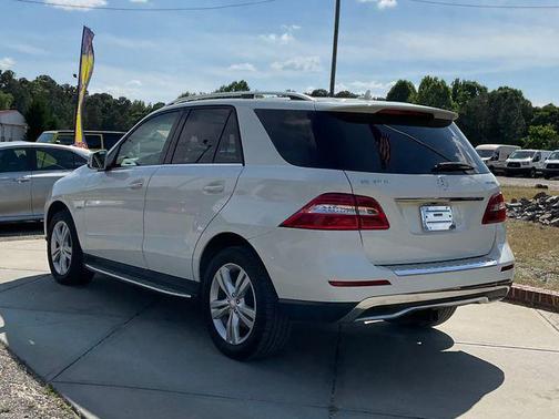 White 2012 Mercedes-Benz M-Class 4MATIC