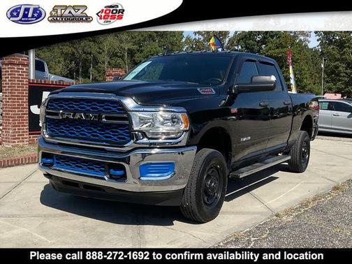 2022 RAM 2500 Tradesman Crew Cab 4x4 6'4' Box