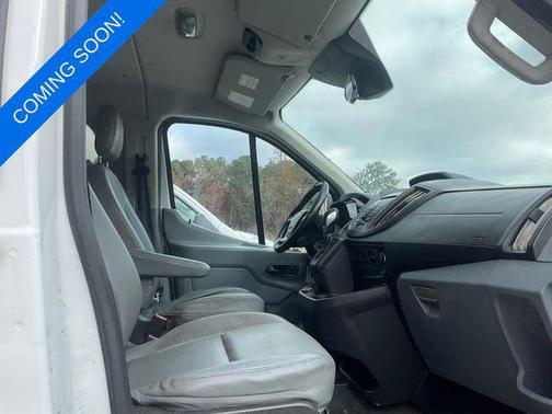 2017 Ford Transit-150 XL