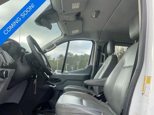 2017 Ford Transit-150 XL
