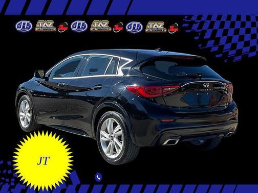 2017 INFINITI QX30 Base