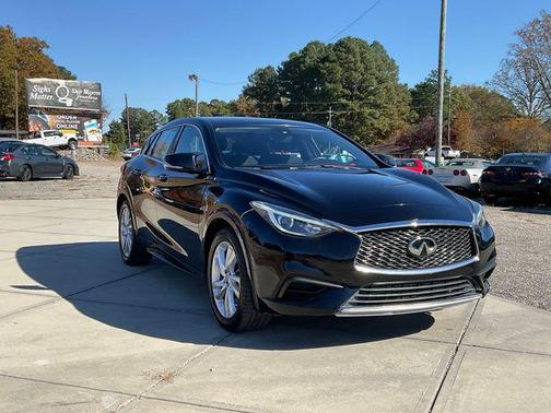 Black Obsidian 2017 INFINITI QX30 Base