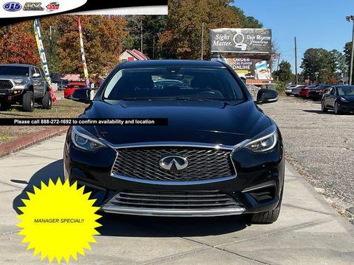 2017 INFINITI QX30 Base