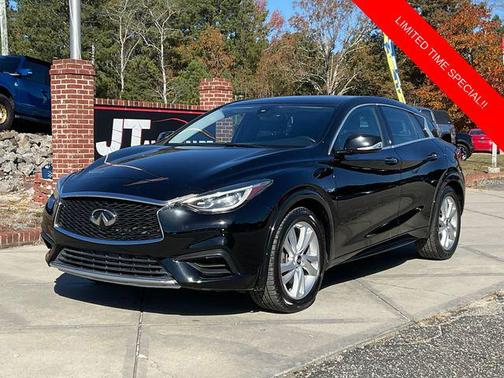 2017 INFINITI QX30 Base