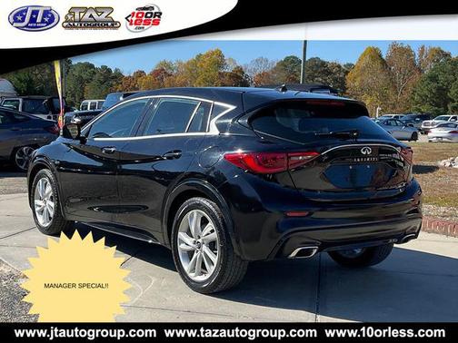 2017 INFINITI QX30 Base