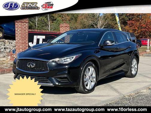 2017 INFINITI QX30 Base