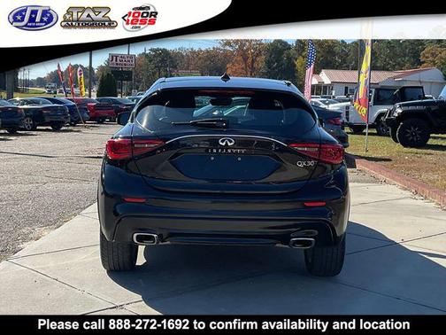 2017 INFINITI QX30 Base