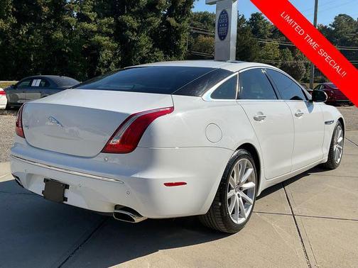 2012 Jaguar XJ Base