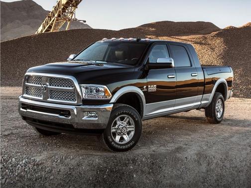 Brilliant Black Crystal Pearlcoat 2018 RAM 3500 Laramie Crew Cab 4x4 8' Box