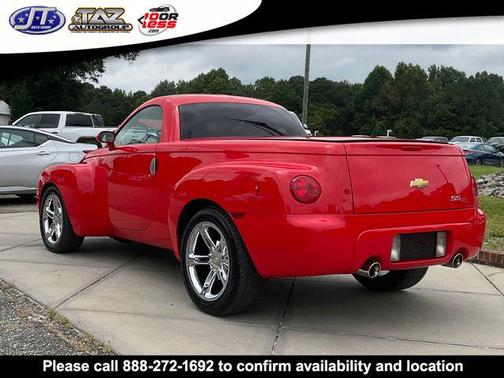 2004 Chevrolet SSR Base