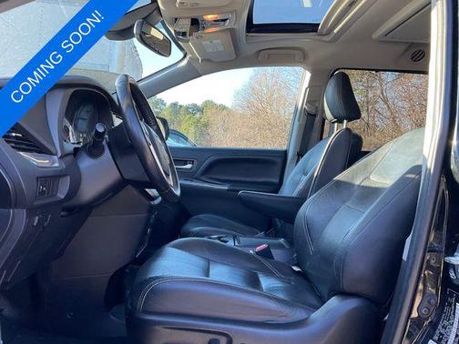 2020 Toyota Sienna SE Premium