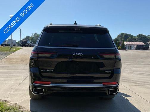 Diamond Black Crystal Pearl 2022 Jeep Grand Cherokee L Summit
