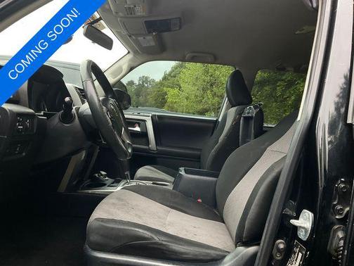 Midnight Black Metallic 2016 Toyota 4Runner SR5