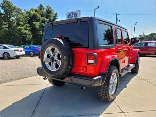 Photo 4 of 30 of 2020 Jeep Wrangler Unlimited Sahara