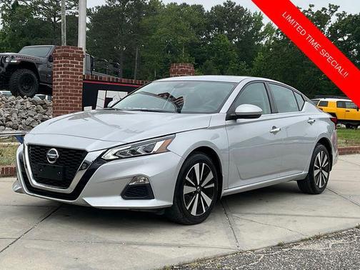 2022 Nissan Altima 2.5 SV