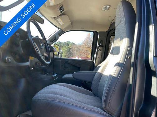 2017 Chevrolet Express 3500 LT