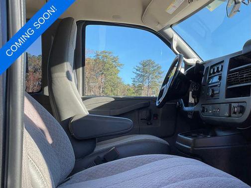 2017 Chevrolet Express 3500 LT