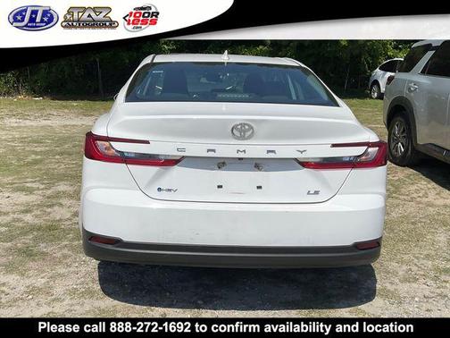 Ice 2025 Toyota Camry LE