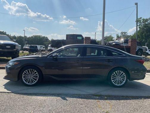Brownstone 2019 Toyota Avalon Limited