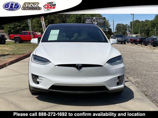 Pearl White Multi-Coat 2018 Tesla Model X 100D