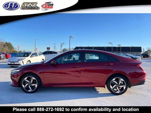 2023 Hyundai ELANTRA SEL