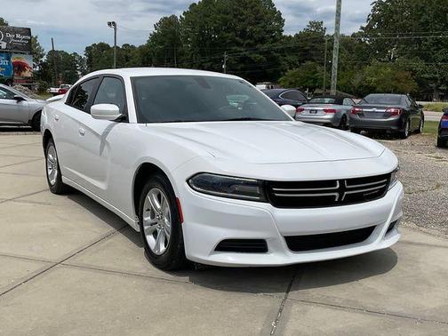 Bright White Clearcoat 2015 Dodge Charger SE