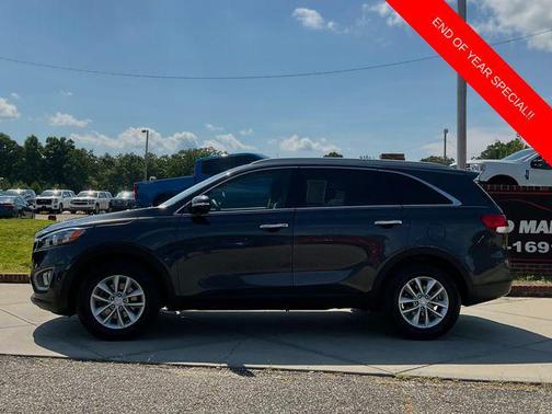 2017 Kia Sorento LX