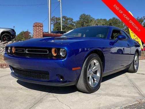 2022 Dodge Challenger SXT