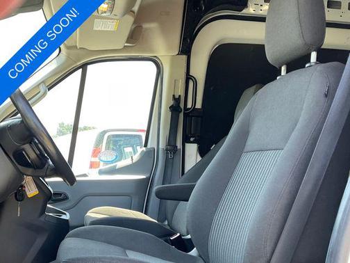 2016 Ford Transit-250 Base