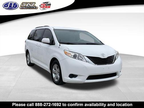 2011 Toyota Sienna LE