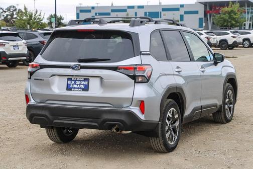 2025 Subaru Forester Premium