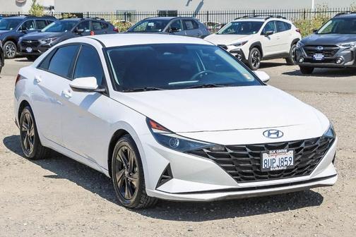 2021 Hyundai ELANTRA SEL