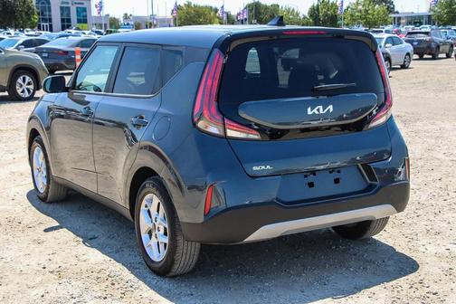 2024 Kia Soul LX