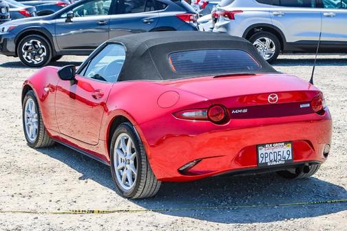 2016 Mazda MX-5 Miata Sport