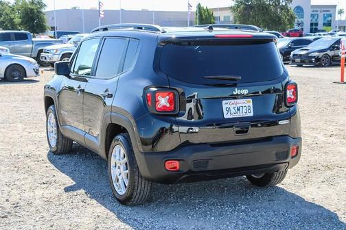2022 Jeep Renegade Latitude