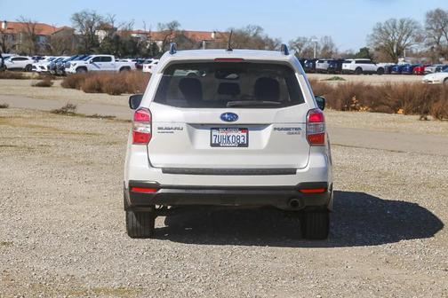 2015 Subaru Forester 2.5i Touring