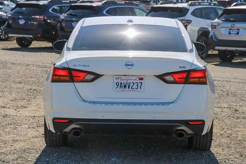 2022 Nissan Altima 2.5 SR