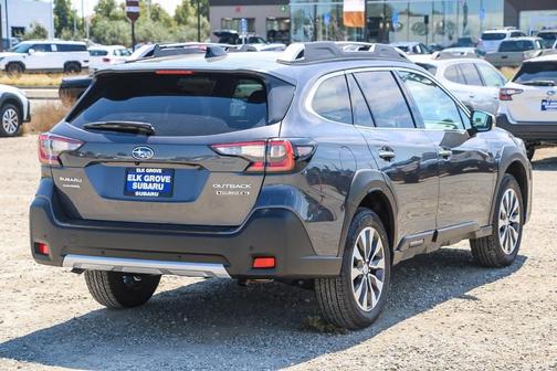 2025 Subaru Outback Touring XT