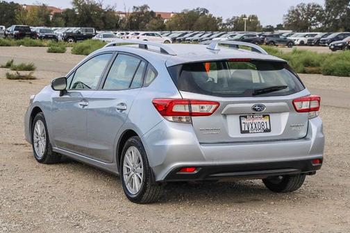 2017 Subaru Impreza 2.0i Premium