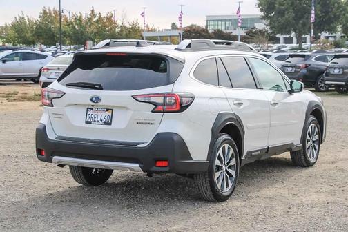 2025 Subaru Outback Touring XT